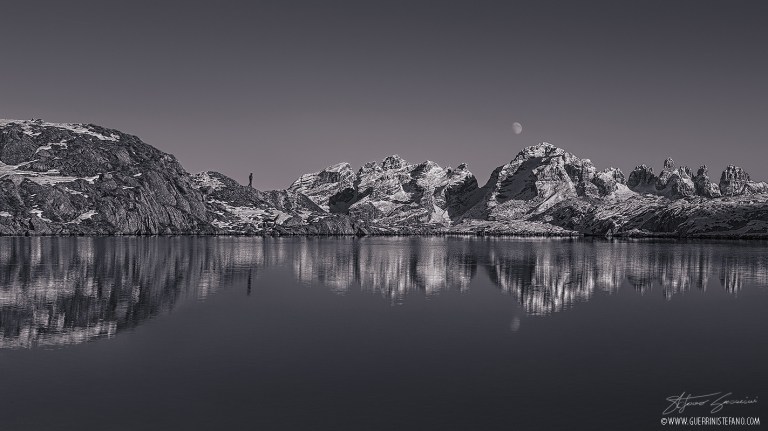 Selfie Nero Lake Guerrini Stefano